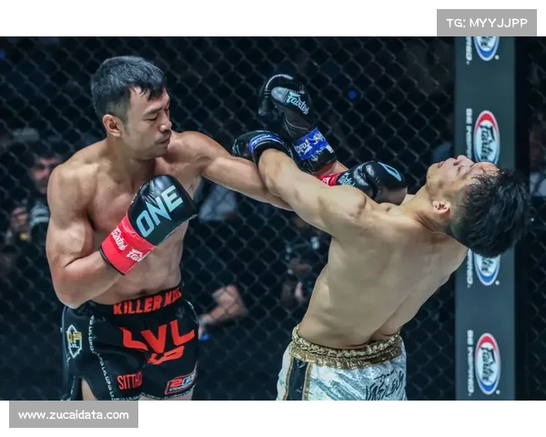 拳台惊现“二次元格斗术”：野杁正明赛前鬼脸调动气氛引全场模仿